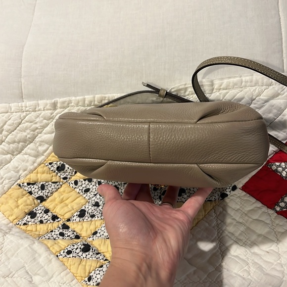 Oryany Taupe Leather Bag - Picture 5 of 10